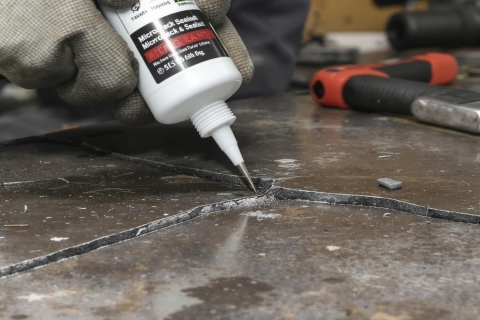 Герметик для микротрещин в металле: локальный ремонт трещин без сварки