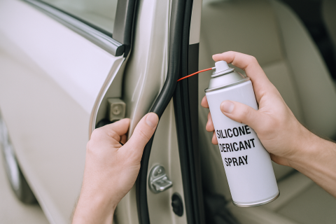 Почему резиновые уплотнители нуждаются в смазке: силиконовые смазки и их преимущества