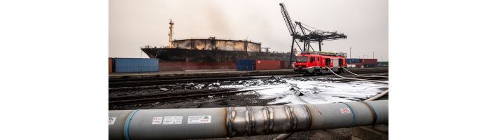 Пожар в морском порту Туапсе после атаки БПЛА: оперативный разбор